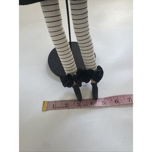 Halloween Cat dressed up as a witch Decoration Whimsical‎ on Stand - Picture 6 of 8